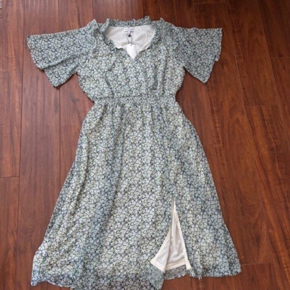 Koko + Mason Short Sleeve Floral Dress